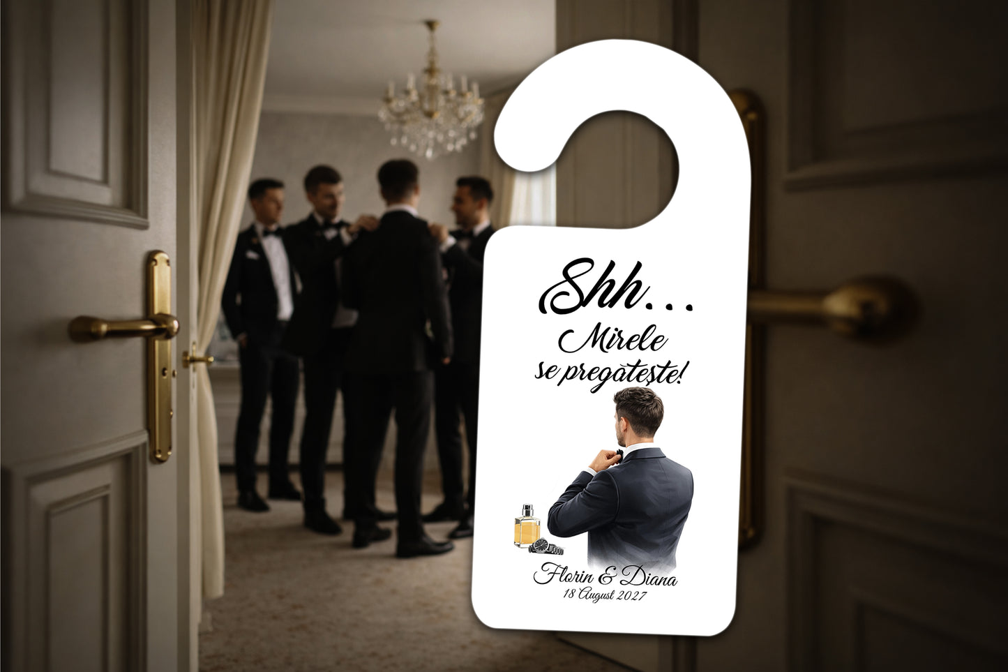 Agățătoare ușă nuntă „Shh… Mirele se pregătește” – model elegant personalizat