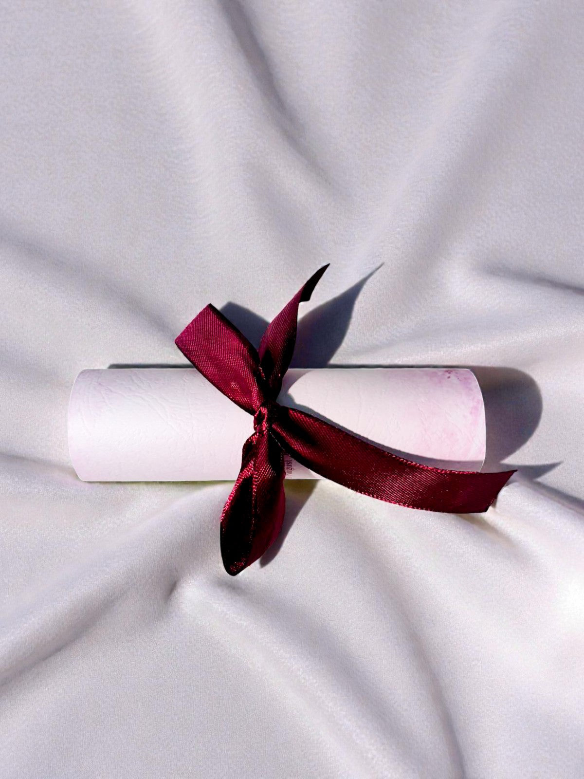Invitație nuntă tip rolă florală romantică în nuanțe de roz