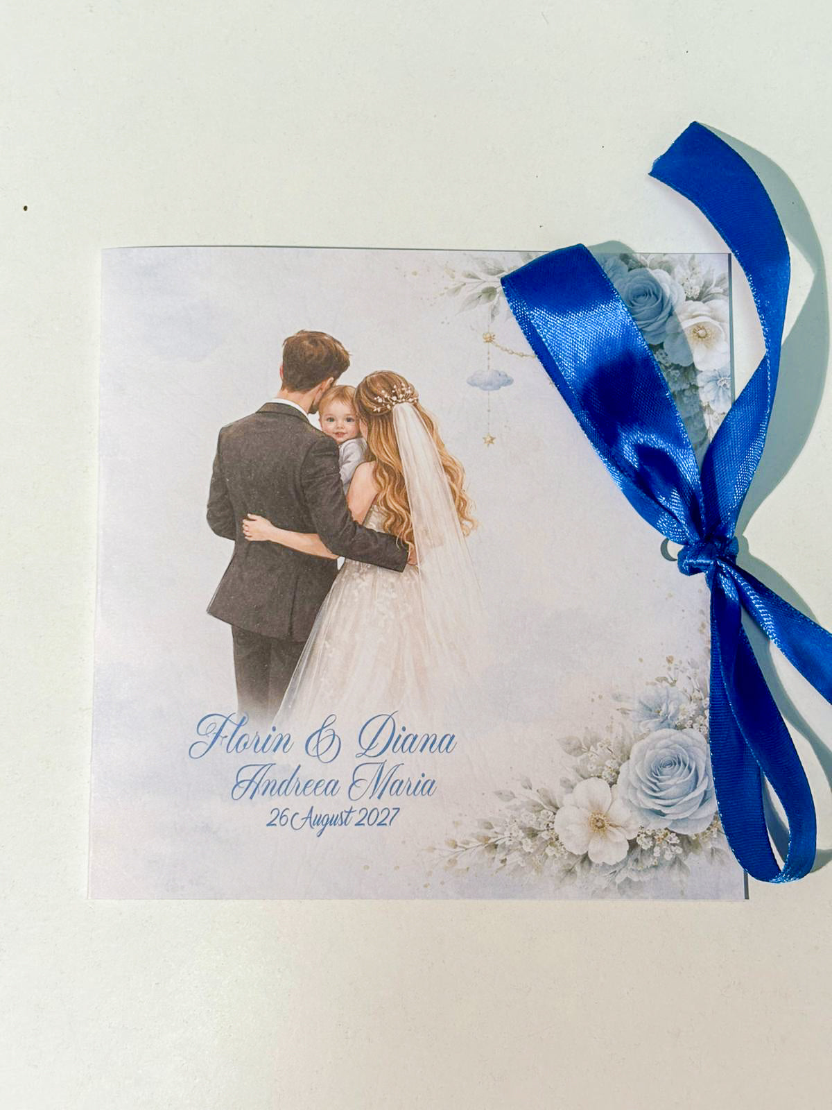 Invitații Nuntă și Botez Tip Carte cu Familie și Flori – Design Elegant Premium