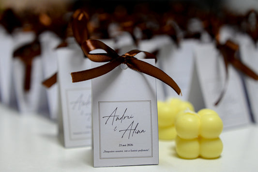 Mărturii Nuntă Lumânare Bubble Premium – Cutie Elegantă cu Fundă Satin și Etichetă Personalizată