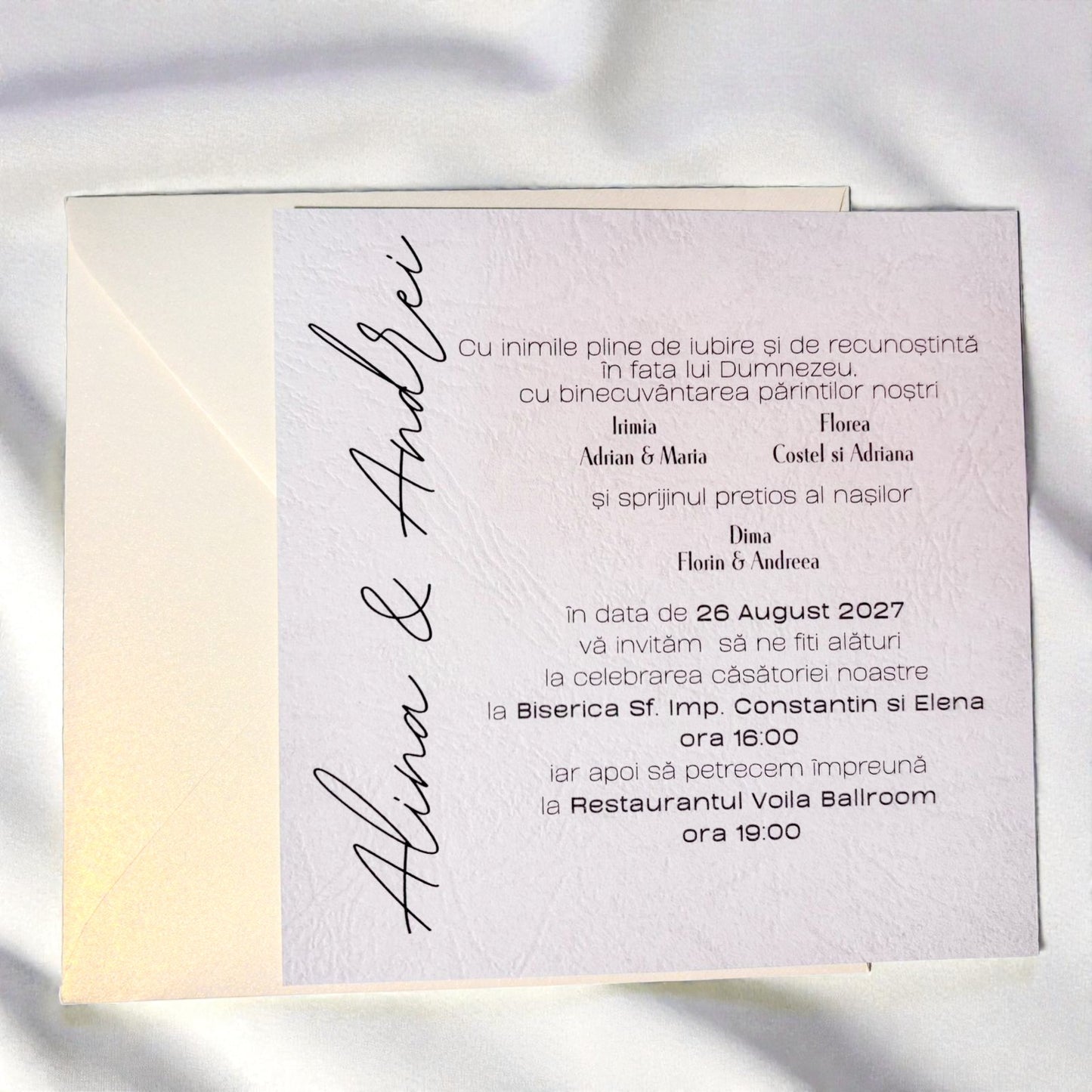 Invitație nuntă modernă crem cu design minimalist și text elegant