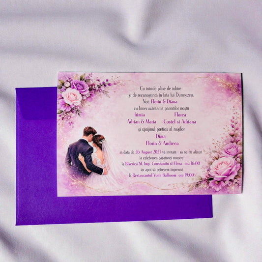 Invitație nuntă florală mov romantică cu plic colorat – format 10x15 cm