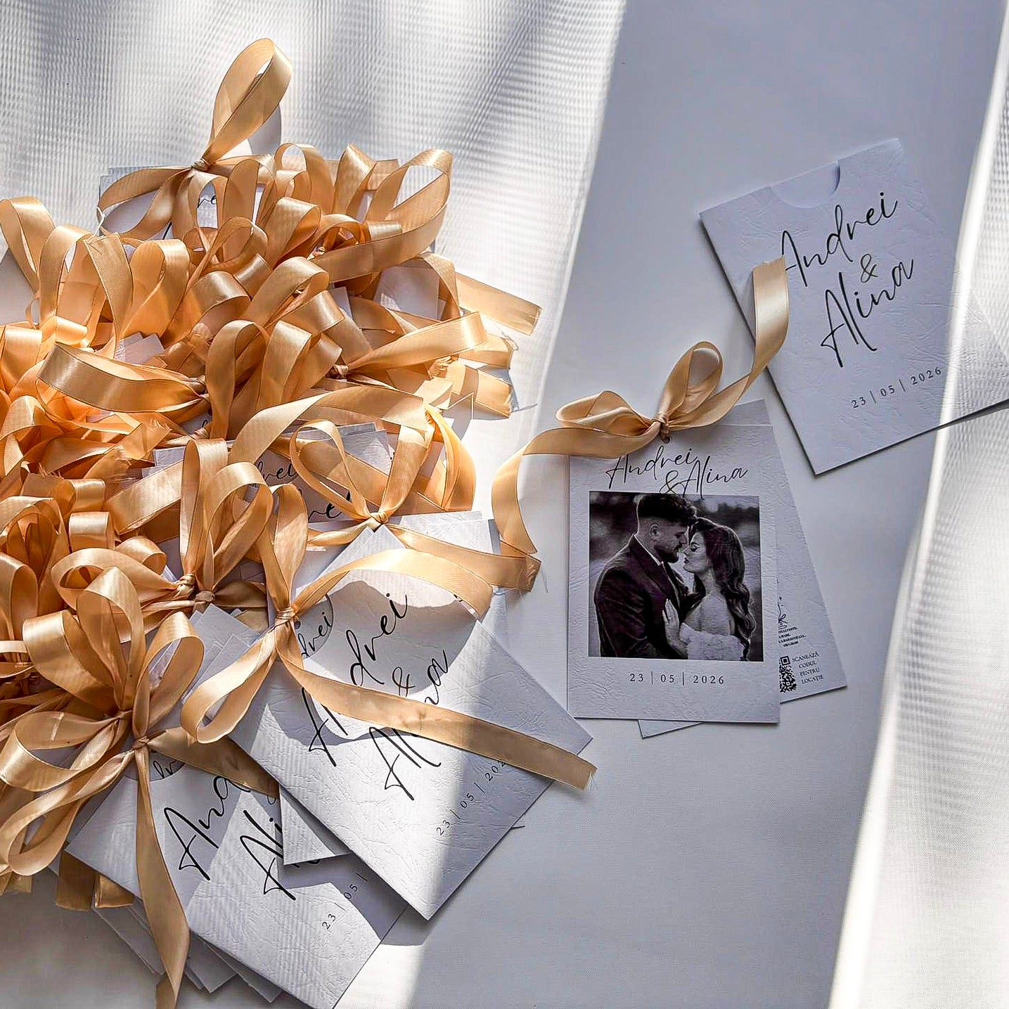 Invitații Handmade Nuntă cu Poză și Fundiță Satinată | Plic Personalizat | Design Elegant